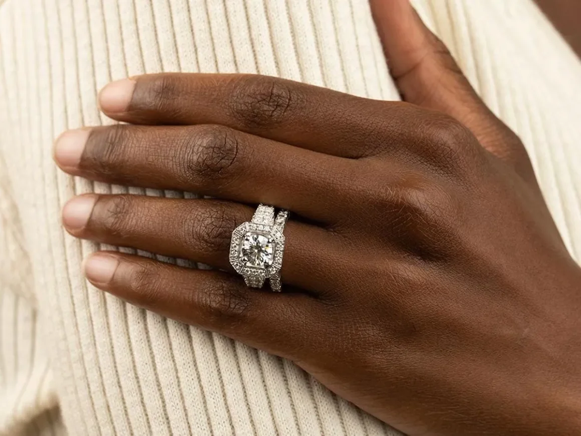 Choosing the Style of an Engagement Ring